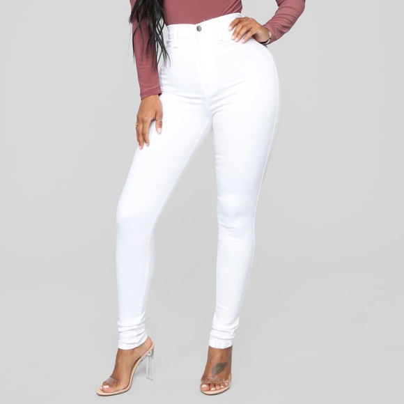 FashionNova Perfectly Classic Jeans- white - Picture 2 of 5
